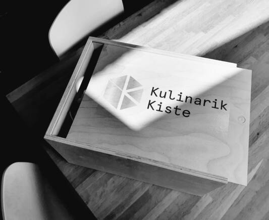 Marke_Ansicht_b&w_KulinarikKiste